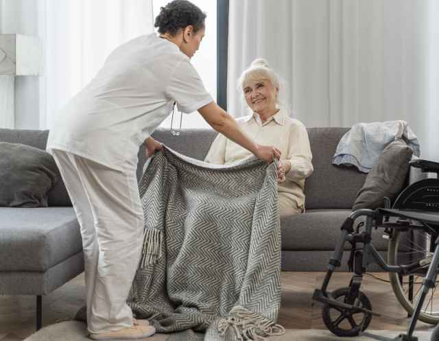 Atención sociosanitaria a personas en el domicilio 10