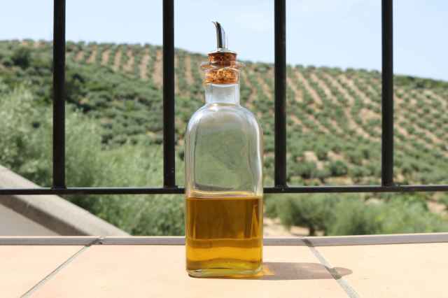 Olivicultura, Elaiotecnia y mercados del aceite