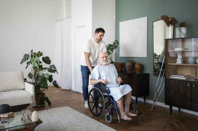 Atención sociosanitaria a personas en el domicilio 14